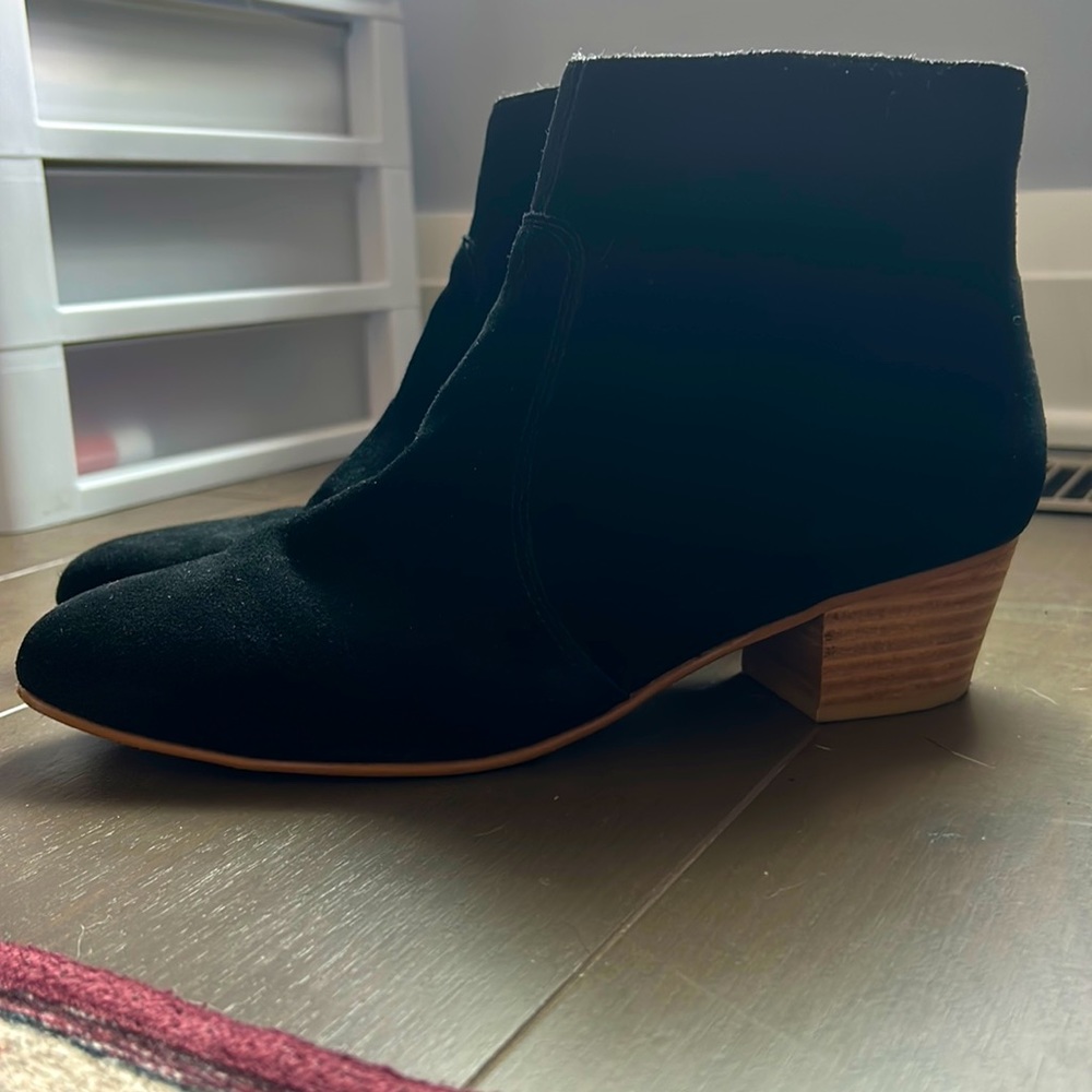 Soludos Lola black suede bootie - size 8.5